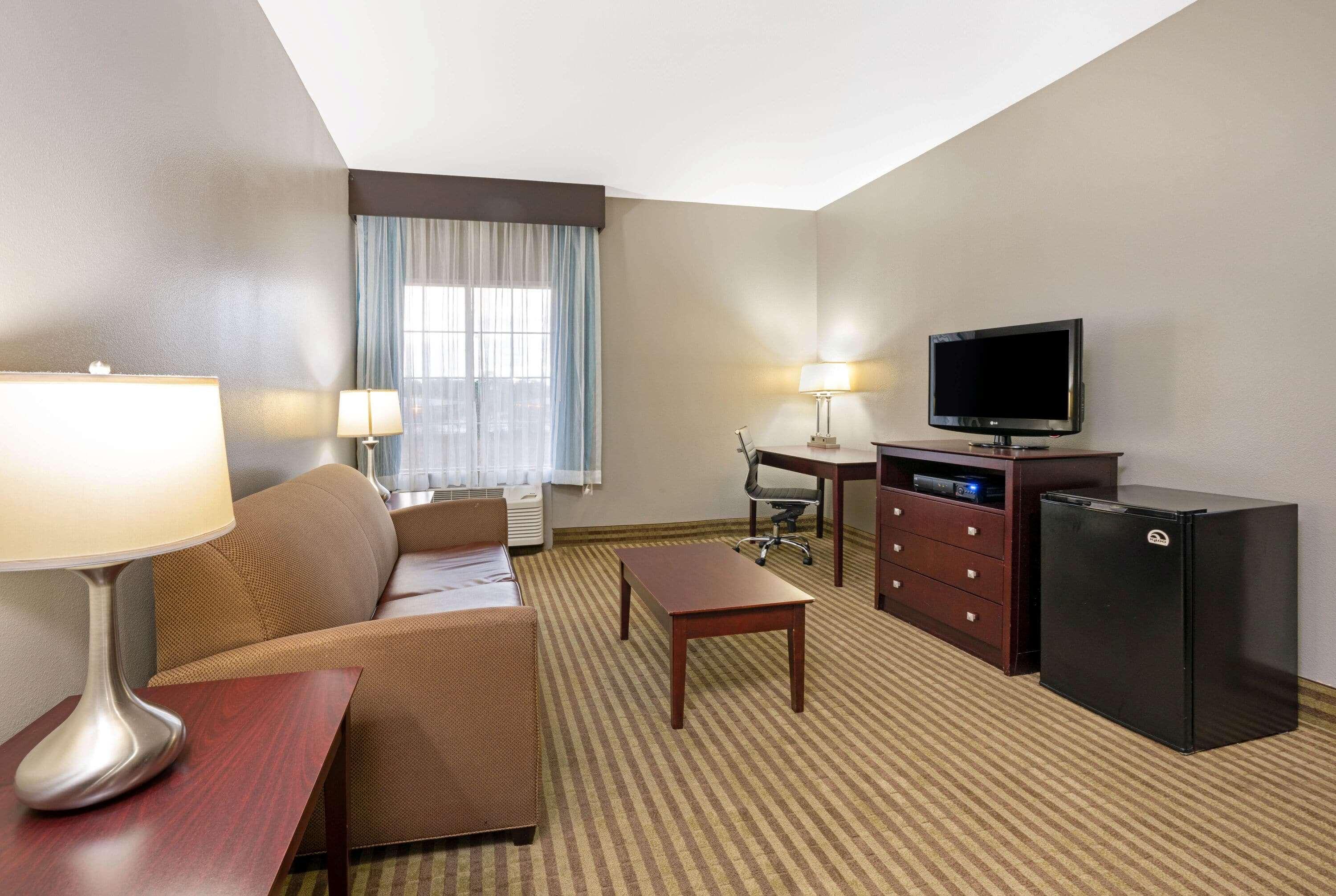 La Quinta By Wyndham Houston Iah Bush Intl Airport E Hotel Humble Exterior photo