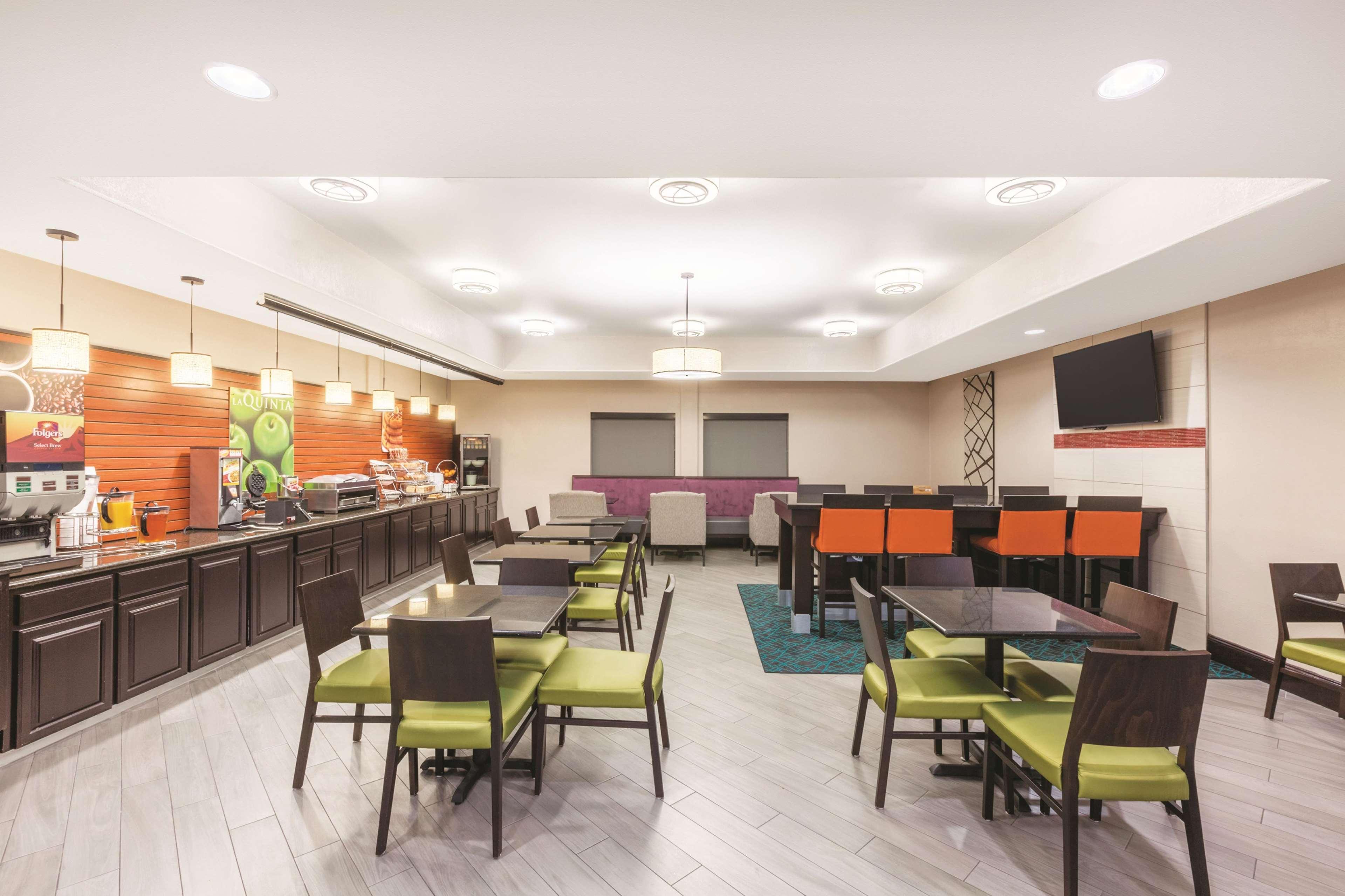 La Quinta By Wyndham Houston Iah Bush Intl Airport E Hotel Humble Exterior photo
